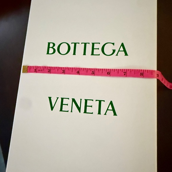 Empty Bottega Veneta White Box with Green box inside and green rope ribbon - Picture 5 of 13
